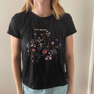 Black floral tee